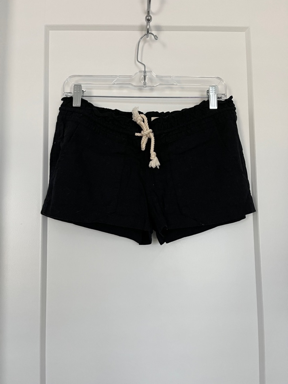 Roxy Black Drawstring Athletic Shorts with Cream Rope